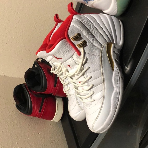 Retros 11 and retros 12 - Picture 3 of 8